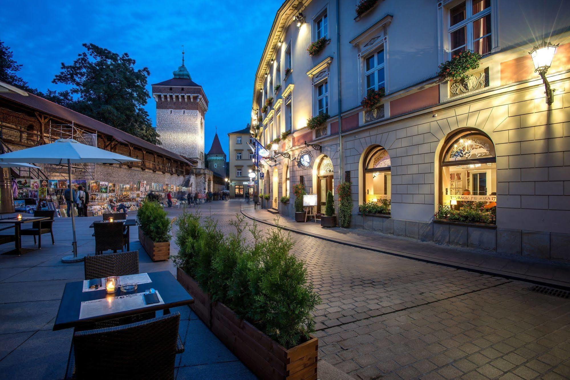 Spotkajmy Sie Pod Jablonia Krakow HOTEL POLSKI POD BIALYM ORLEM KRAKOW